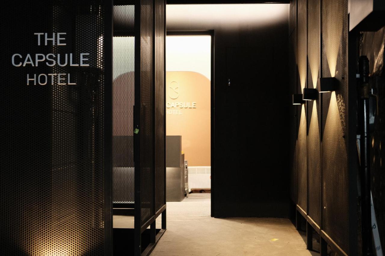 Хостел The Capsule Myeongdong Сеул Екстер'єр фото